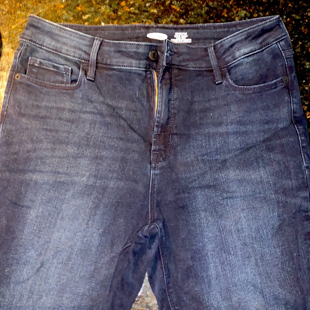 Old navy rockstar jeans. Dark wash size 14. Never worn